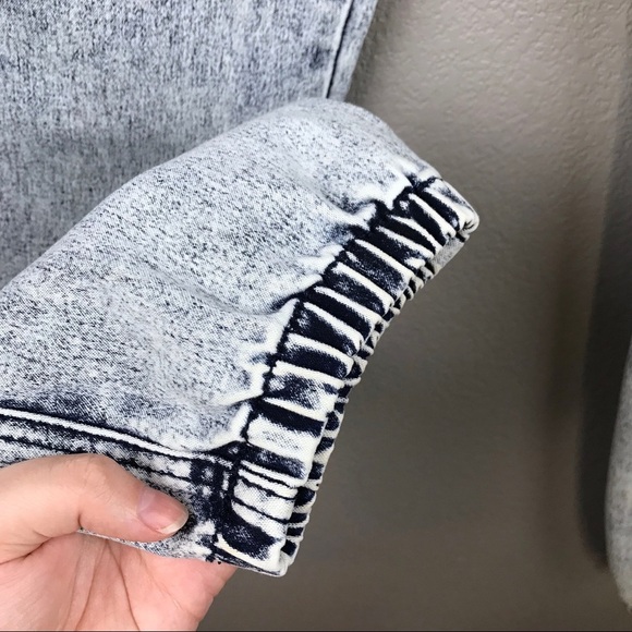AQ American Quality Denim Acid Wash Jeggings Size 9 - Picture 3 of 8